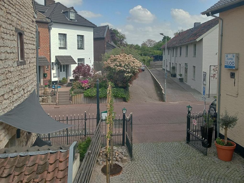 Bnb Het Geluk Van Limburg Mechelen Exteriör bild